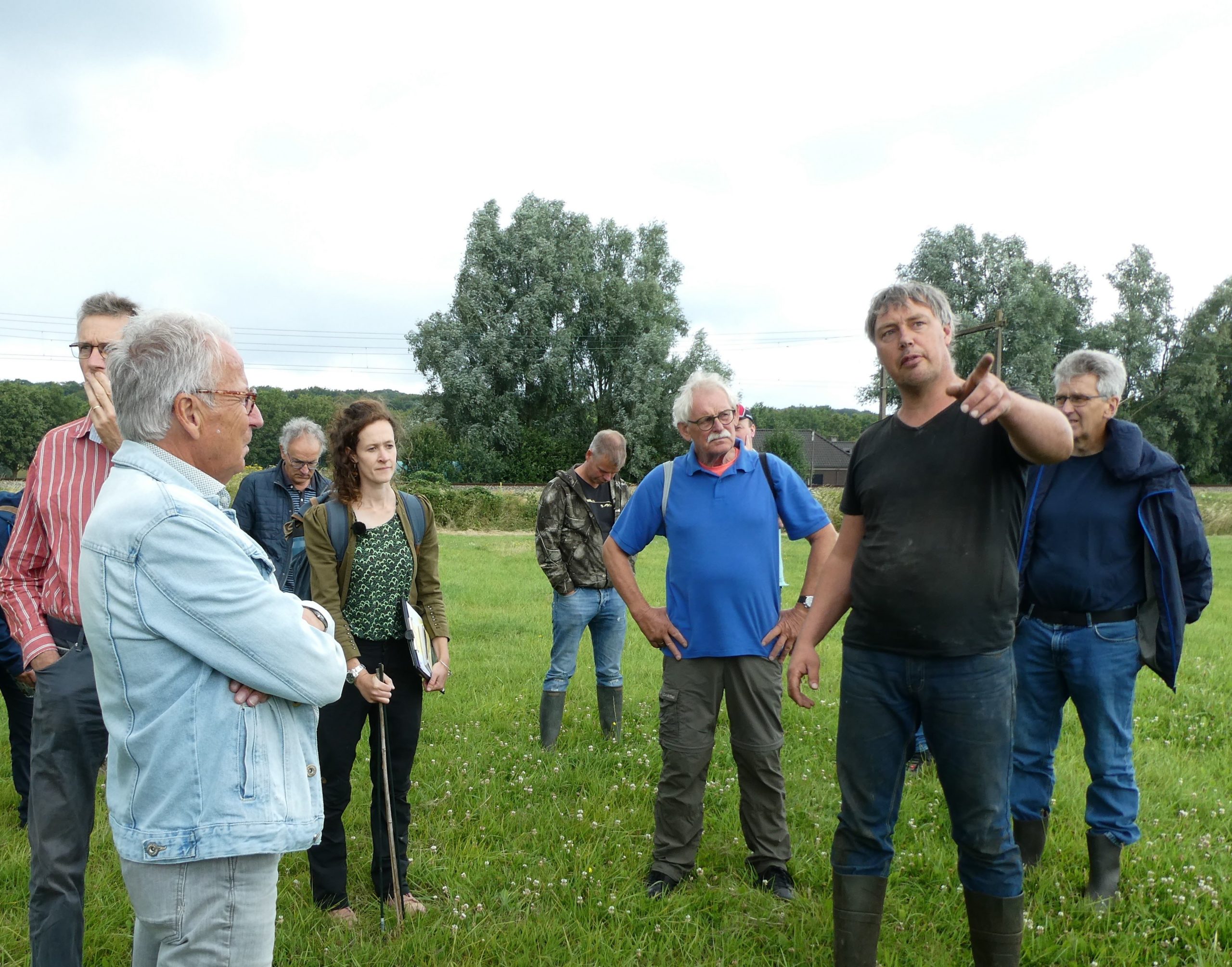 Succesvolle veldbijeenkomst ontwikkelen kruidenrijk grasland