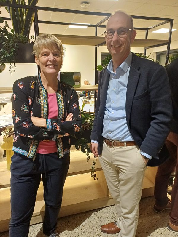 Foto Jos en Josien oude en nieuwe voorziiter